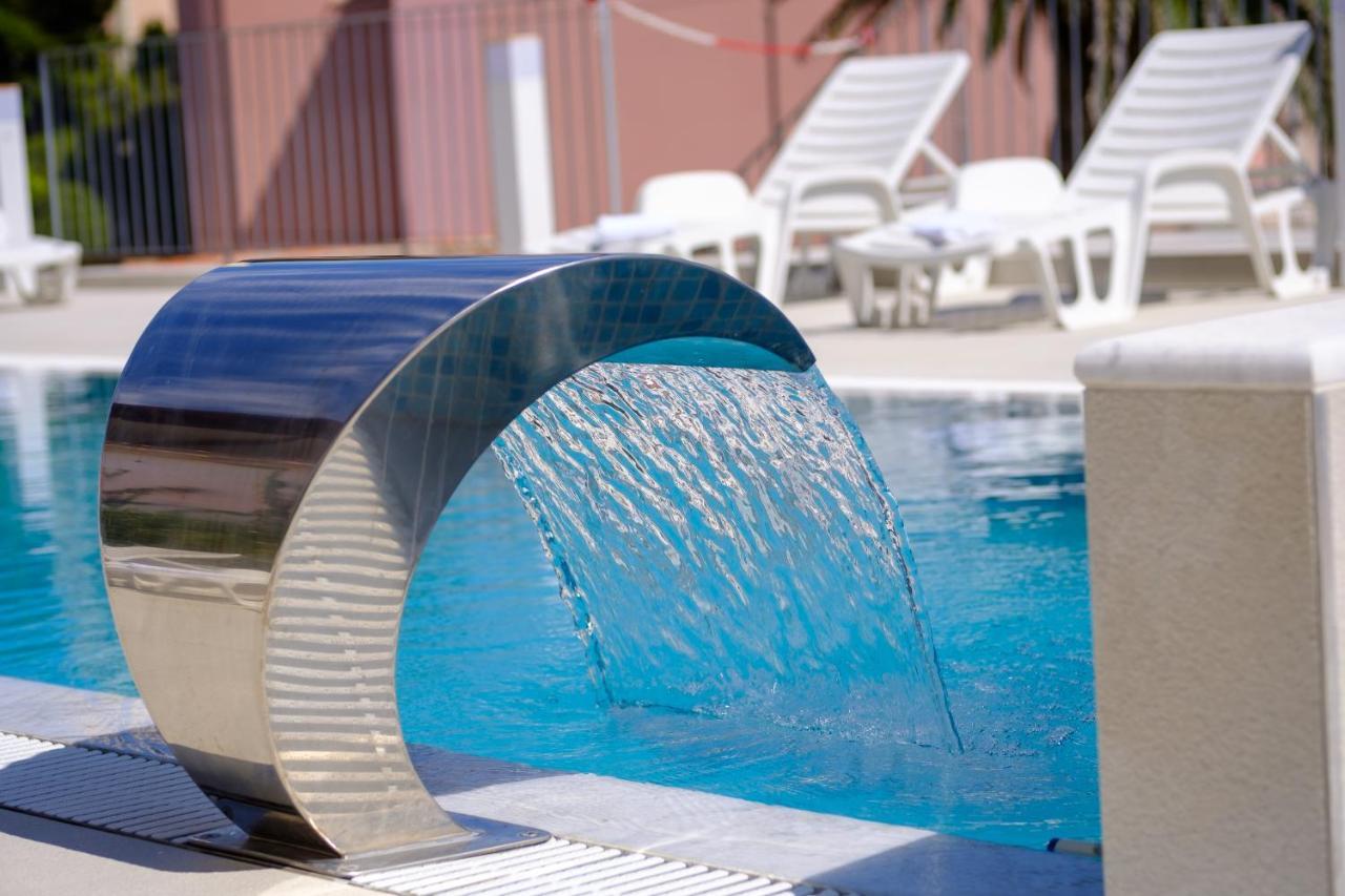Hotel Vila Conte Veli Lošinj Exterior foto